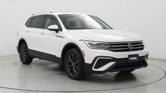 VOLKSWAGEN TIGUAN 4MOTION 2022 3VV2B7AX3NM011040 image